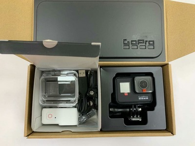 - GoPro HERO8 (CHDHX-801-RW), 12, 3840x2160, 1220  Black (,  2)